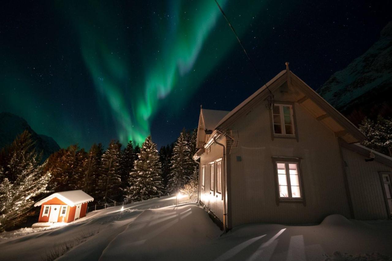 Kjosen Lodge, Lyngen. Lyngseidet Dış mekan fotoğraf